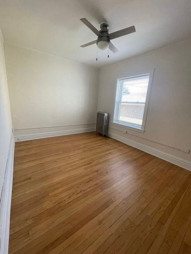 Building Photo - 4414 N Lavergne Ave