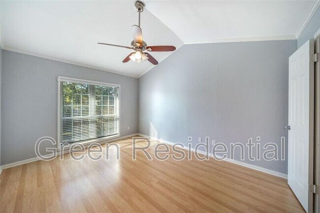 Foto del edificio - 2221 Stanford St