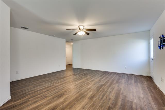 Foto del edificio - 742 Trestle Dr