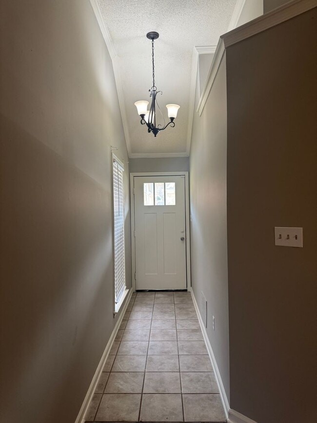 Foto del edificio - 615 W Ashley Glen Cir