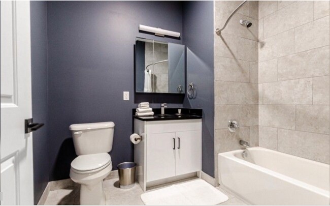 Foto del edificio - 21 Lakeside Ave