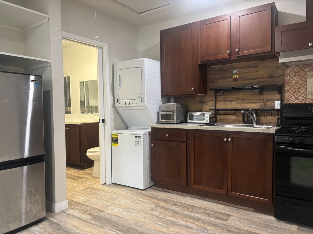 Foto principal - 829 Kostner Dr