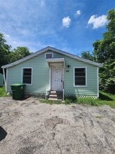 Building Photo - 4827 Shreveport Blvd