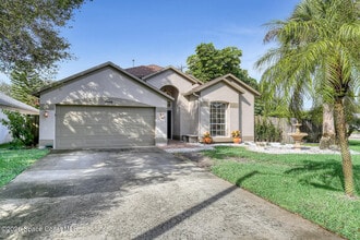 Building Photo - 2900 Pebble Creek St