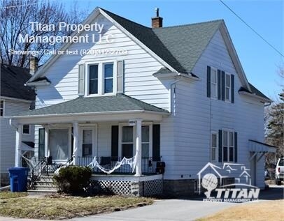 Primary Photo - 805 Bowen St