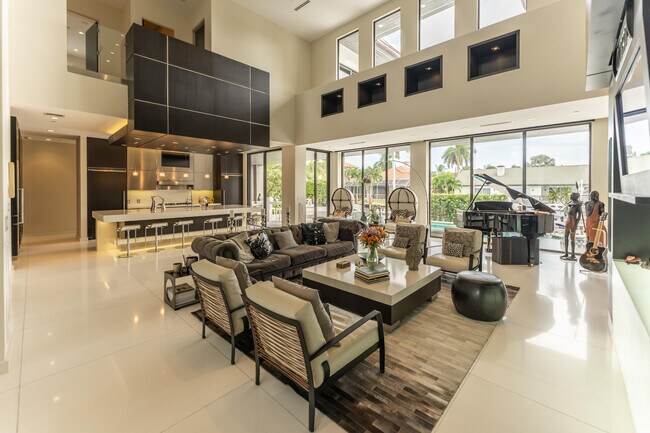 Building Photo - 954 Banyan Dr