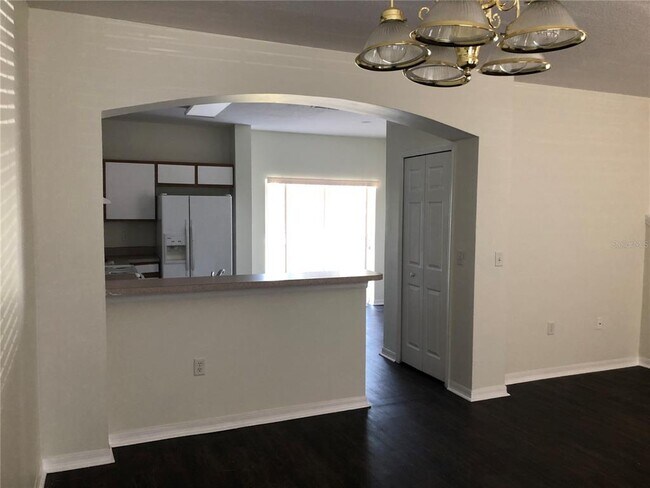 Foto del edificio - 1574 Blue Magnolia Rd