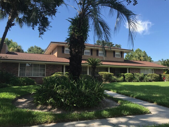 Foto del edificio - 130 Spring Lake Hills Dr