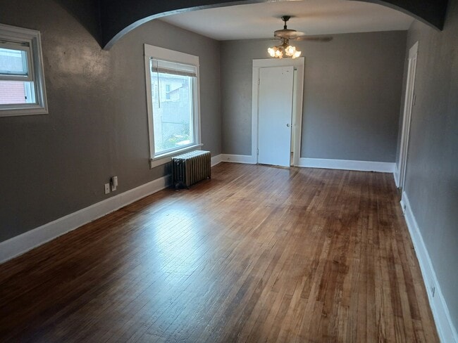 Photo - 3185 S Sherman St House