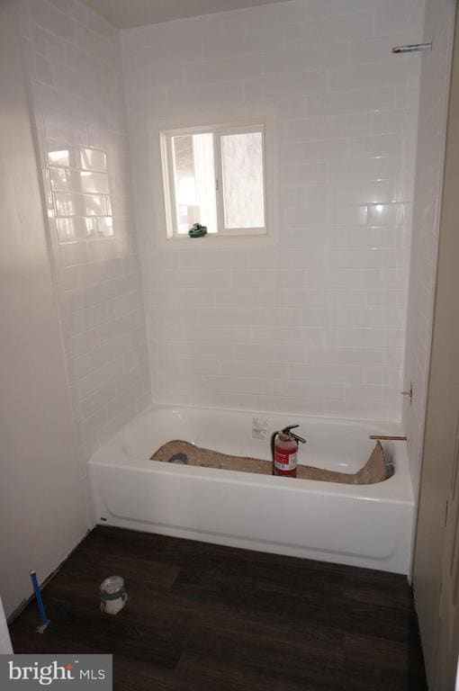 Building Photo - 527 Green St