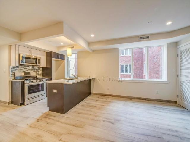 Building Photo - 1 bedroom in ASTORIA NY 11103