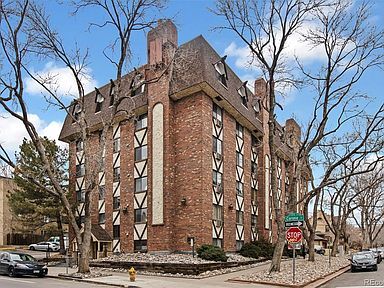 Building View - 1008 N Corona St