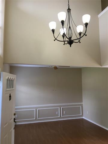 Foto del edificio - 1507 Lakeshore Dr