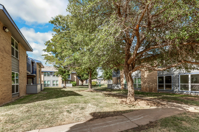 Building Photo - Crossings at Bell