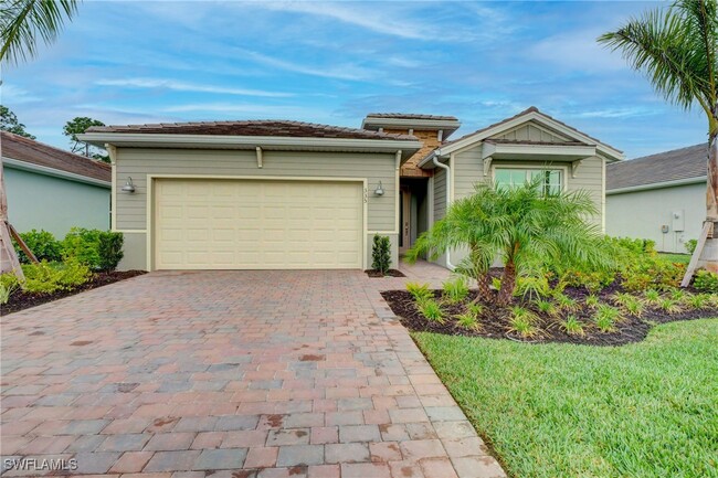 Building Photo - 335 Tamarindo Ln