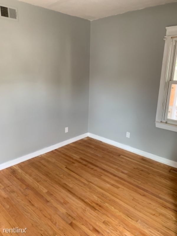 Building Photo - 4 br, 2 bath Apartment - 5 Manchester St