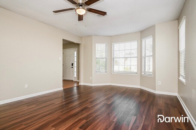 Foto del edificio - 3483 Riverview Chase Dr