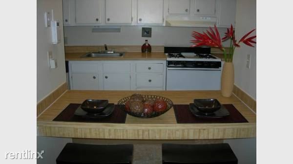 Foto del edificio - 2400 Shore Blvd E