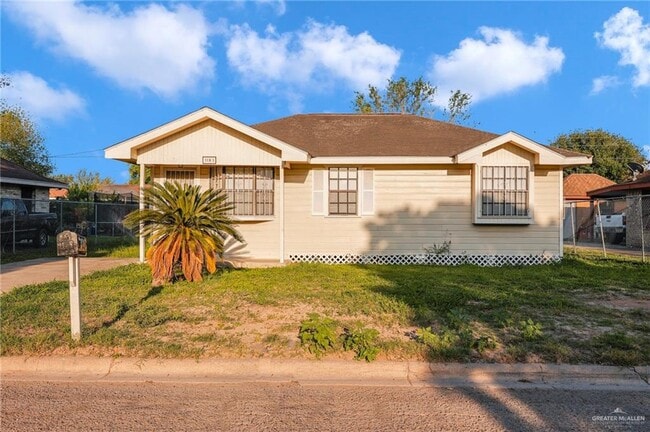 Building Photo - 1103 San Cristobal St