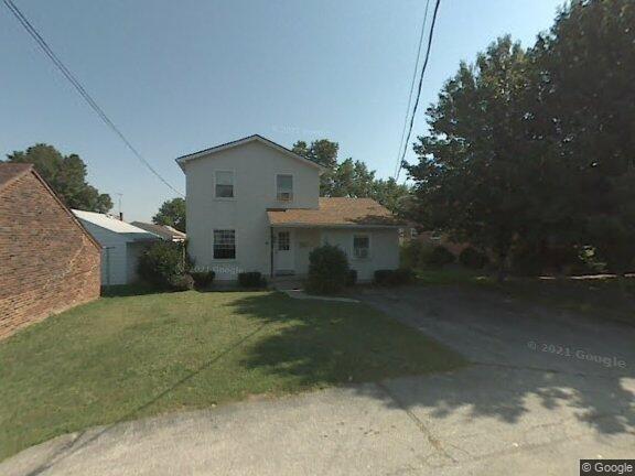 Primary Photo - 4 Vineyard Dr