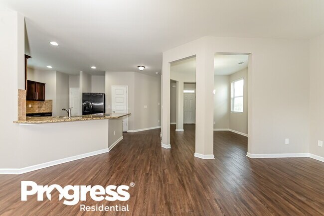 Building Photo - 1072 Lear Dr