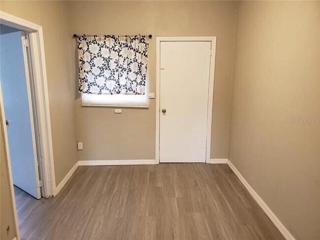 Foto del edificio - 406 SW 2nd St