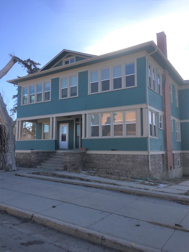 618 W Cedar St Unit 1, Rawlins, WY 82301 Apartment for Rent in
