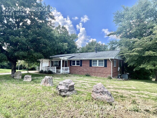 Foto del edificio - 2204 Bainbridge Rd