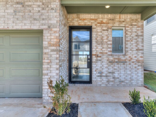 Foto del edificio - Beautiful New Construction Home in Edmond/...