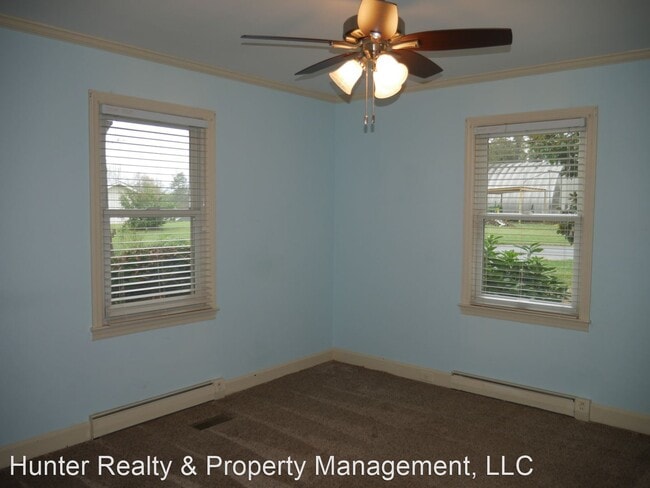 Building Photo - 2 br, 2 bath House - 654 Meadowlark Dr.
