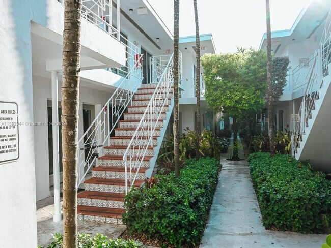 Building Photo - 1560 Pennsylvania Ave