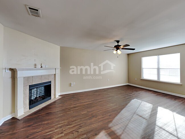 Foto del edificio - 1246 Carlton Ridge Dr