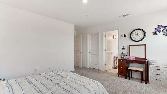 Foto del edificio - Stunning D.R. Horton Geneva Plan.