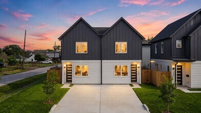 Building Photo - 3708 Glenrose St