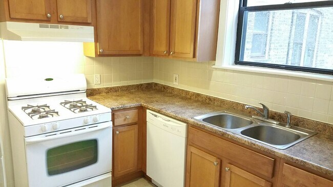 Foto del edificio - 708 Seward St