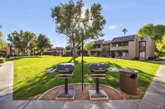 Foto del edificio - Bella Vita Condo-2 bed, 2 bath in Scottsdale