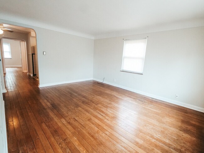 Foto del edificio - 4165 Glenway Ave