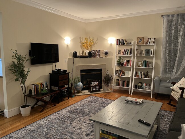 Foto del edificio - 465 Bedford Rd