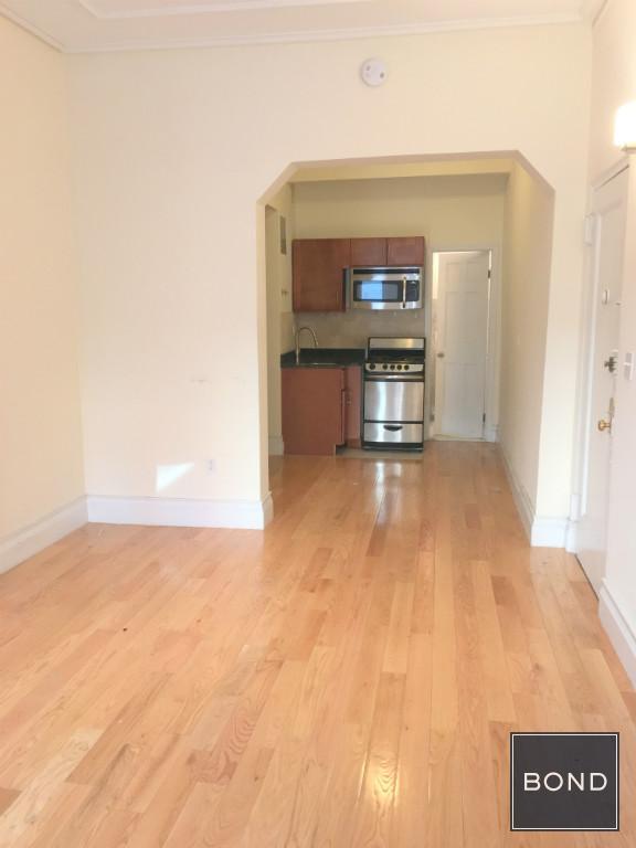 Foto del edificio - 418 E 78th St