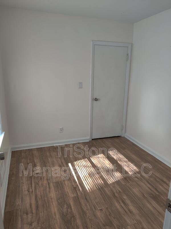 Building Photo - 1400 Enderly Rd