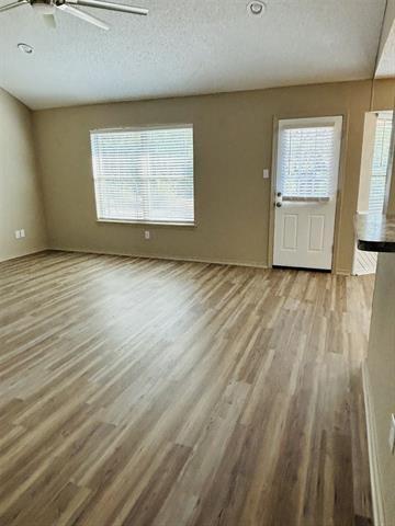 Foto del edificio - 2510 Cedarcrest Ct