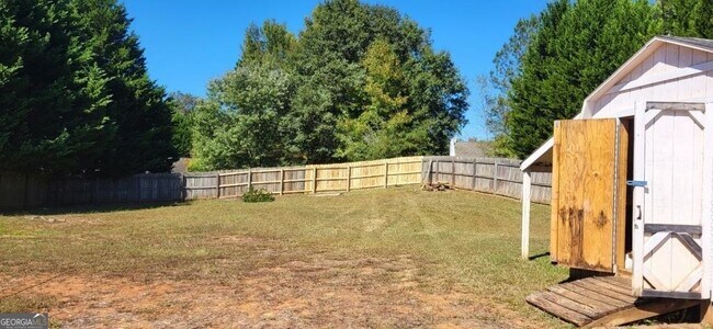 Foto del edificio - 601 Marigold Ln