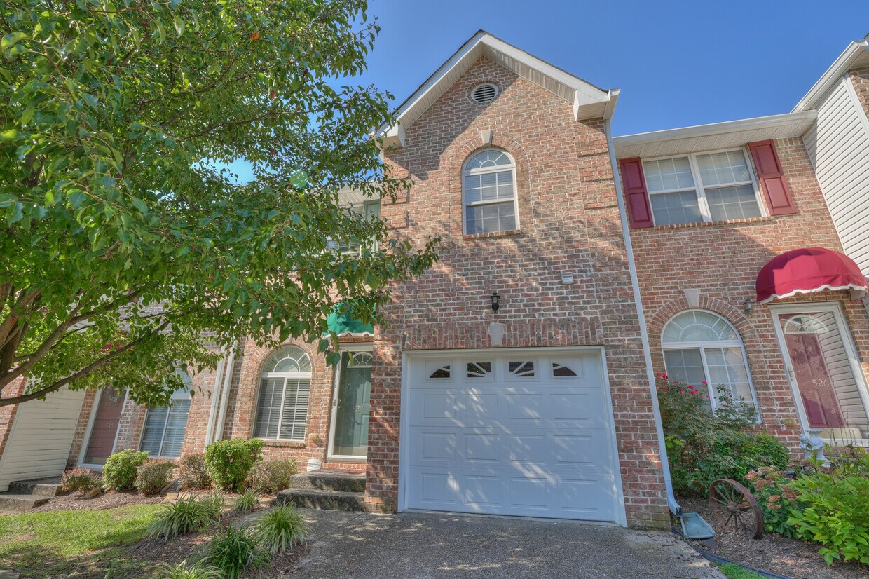 3001 Hamilton Church Rd, Nashville, TN 37013 Townhome Rentals in