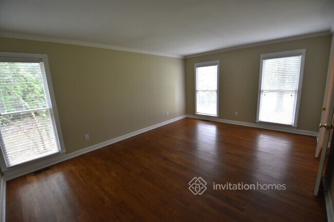 Foto del edificio - 512 Cherokee Mills Dr