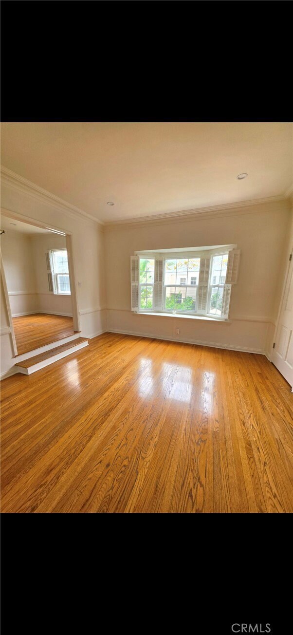 Building Photo - 135 1/2 Canon Drive, Beverly Hills, CA 90212 - 2 BR 2 BA house