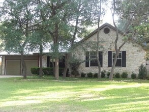 Building Photo - 3211 Park Hills Dr