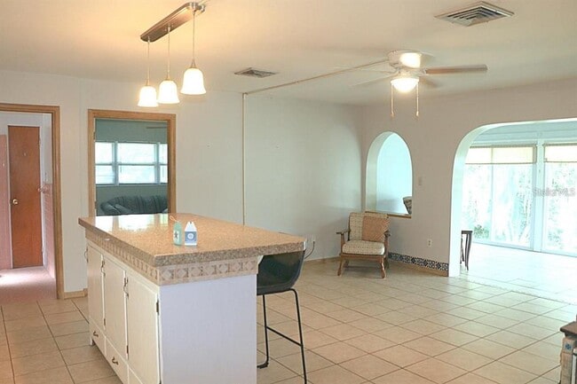 Building Photo - 1015 Cody Cove Rd
