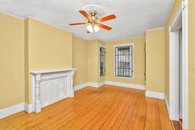 Foto del edificio - 30 Euclid Ave