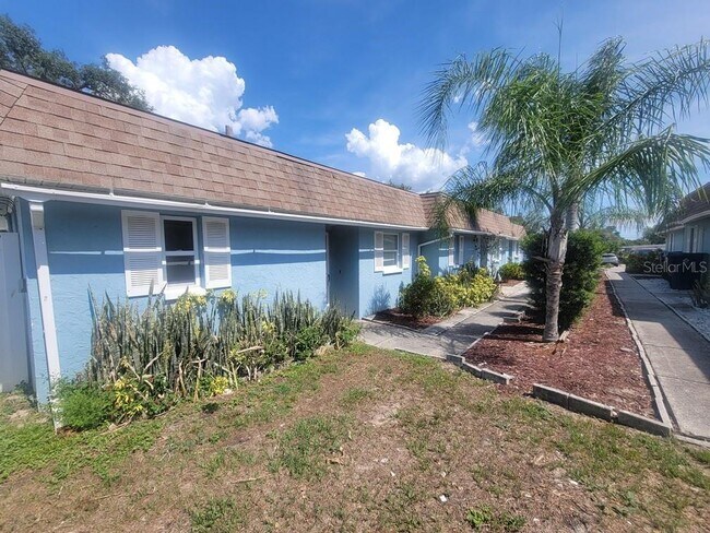 Foto del edificio - 5709 Silver Spur Dr