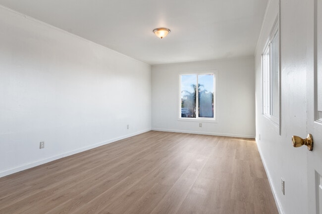 Building Photo - 1436 23rd St